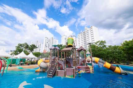 천왕근린공원물놀이장 의 이미지