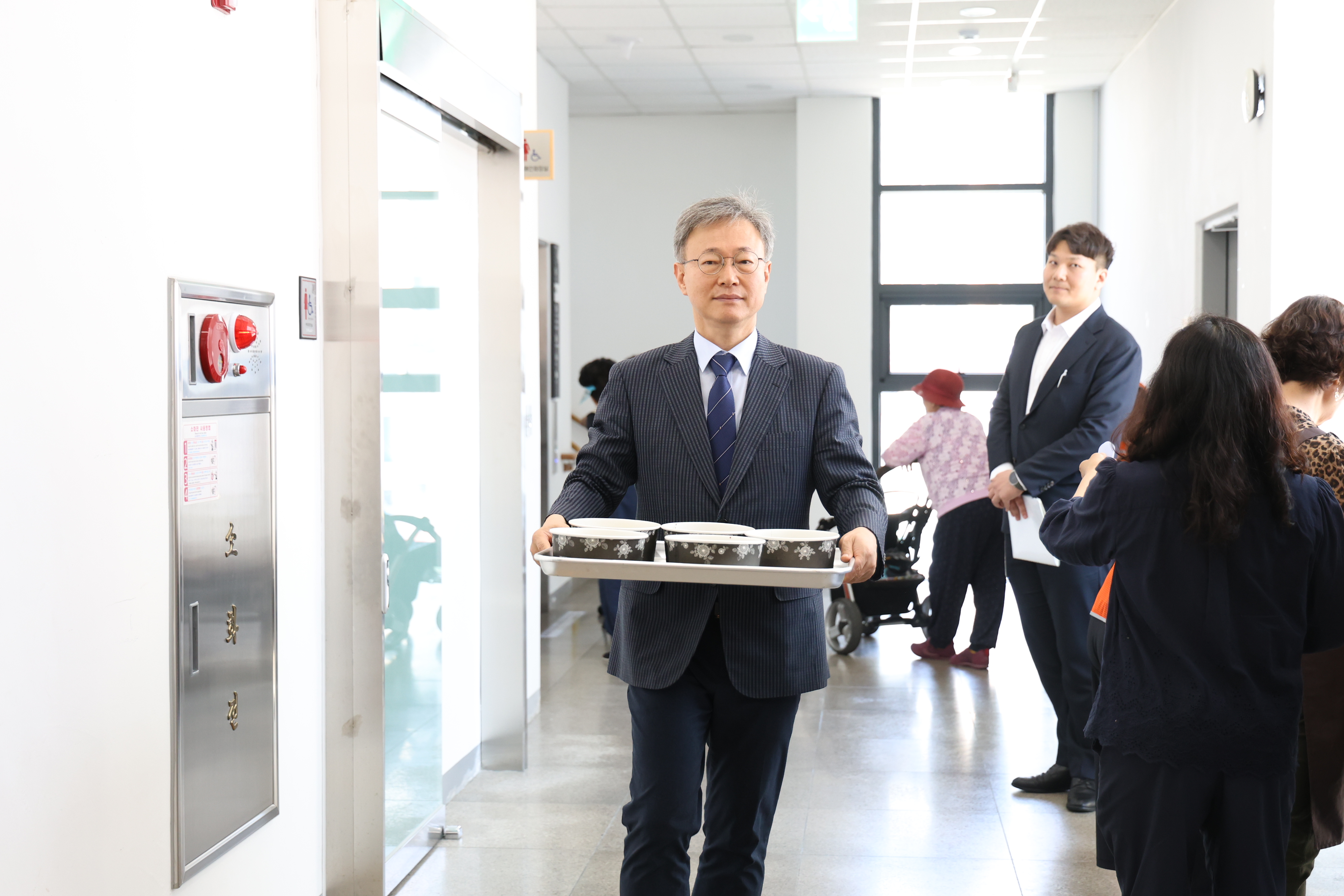 2025.6.11 개봉2동 어르신 짜장면 봉사 11번째 파일