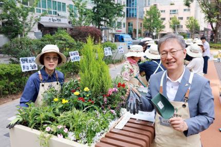 2025.6.17 제2기 구로마을정원사 양성과정 수료식 의 이미지