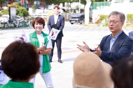 2025.8.12 새마을회 8.15 광복절 태극기달기&에너지 절약 캠페인 의 이미지